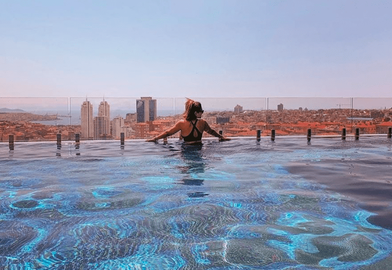 istanbul piscine exterieure fairmont quasar