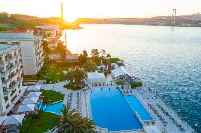 piscine hotel istanbul turquie ciragan 5