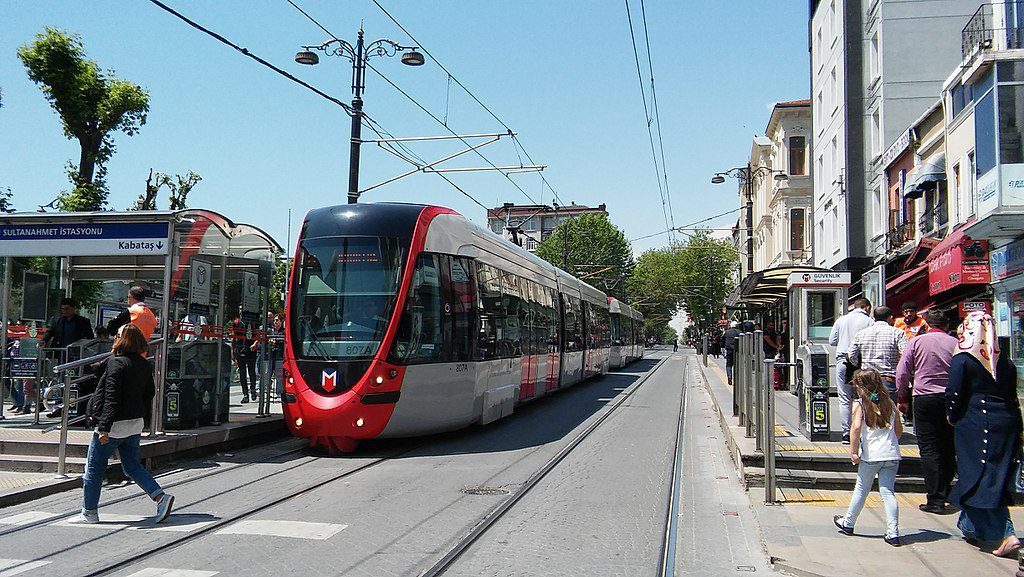 tram transport sultanahmet istanbul hotel turquie